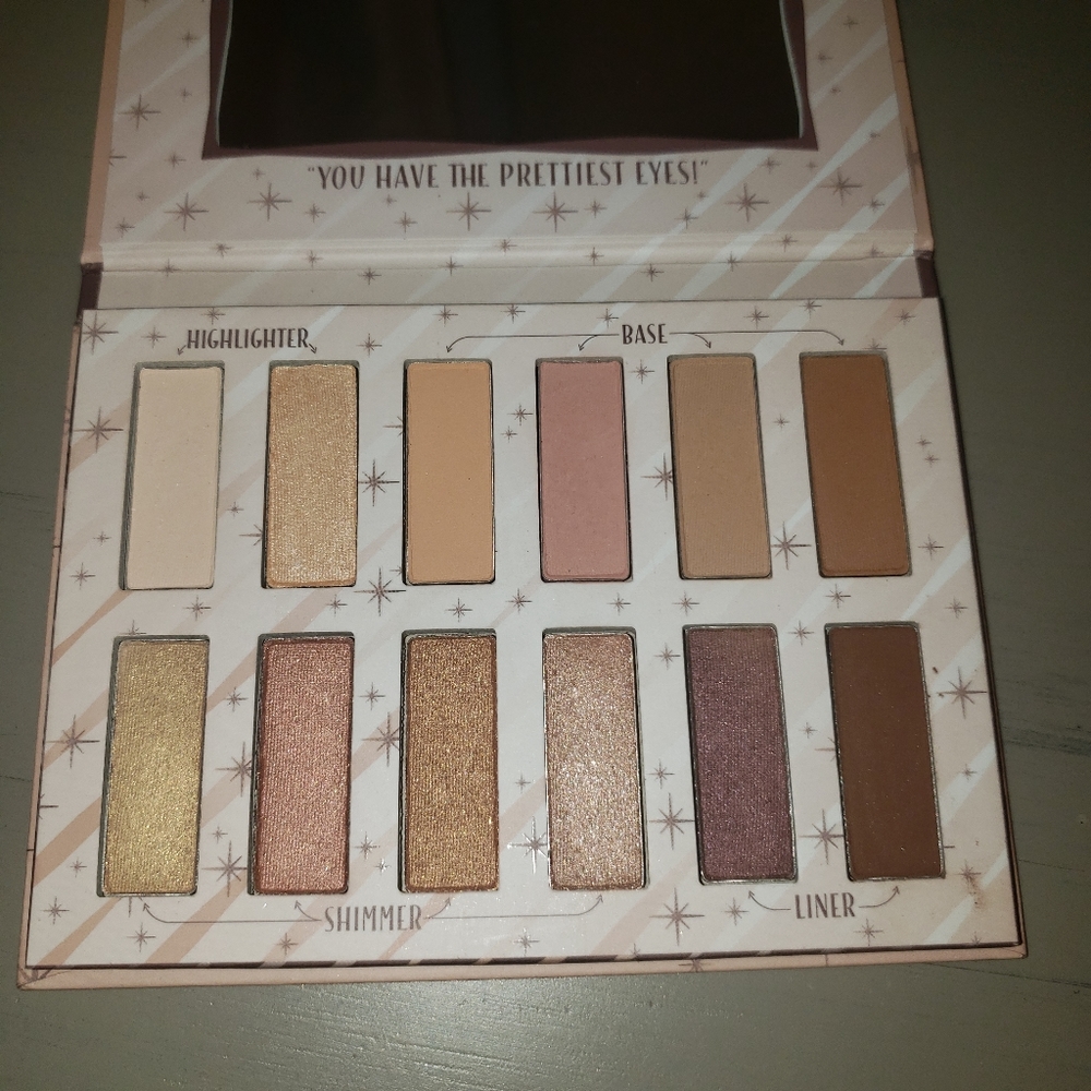Benefit big beautiful eyes palette